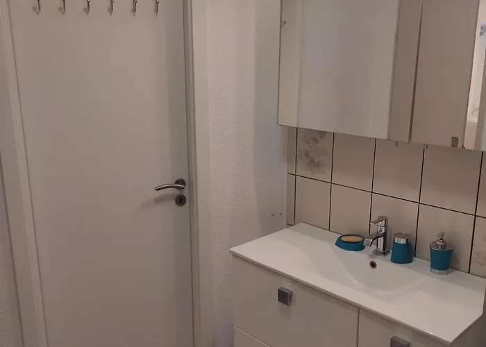 Chez Cnyl * 비상부르